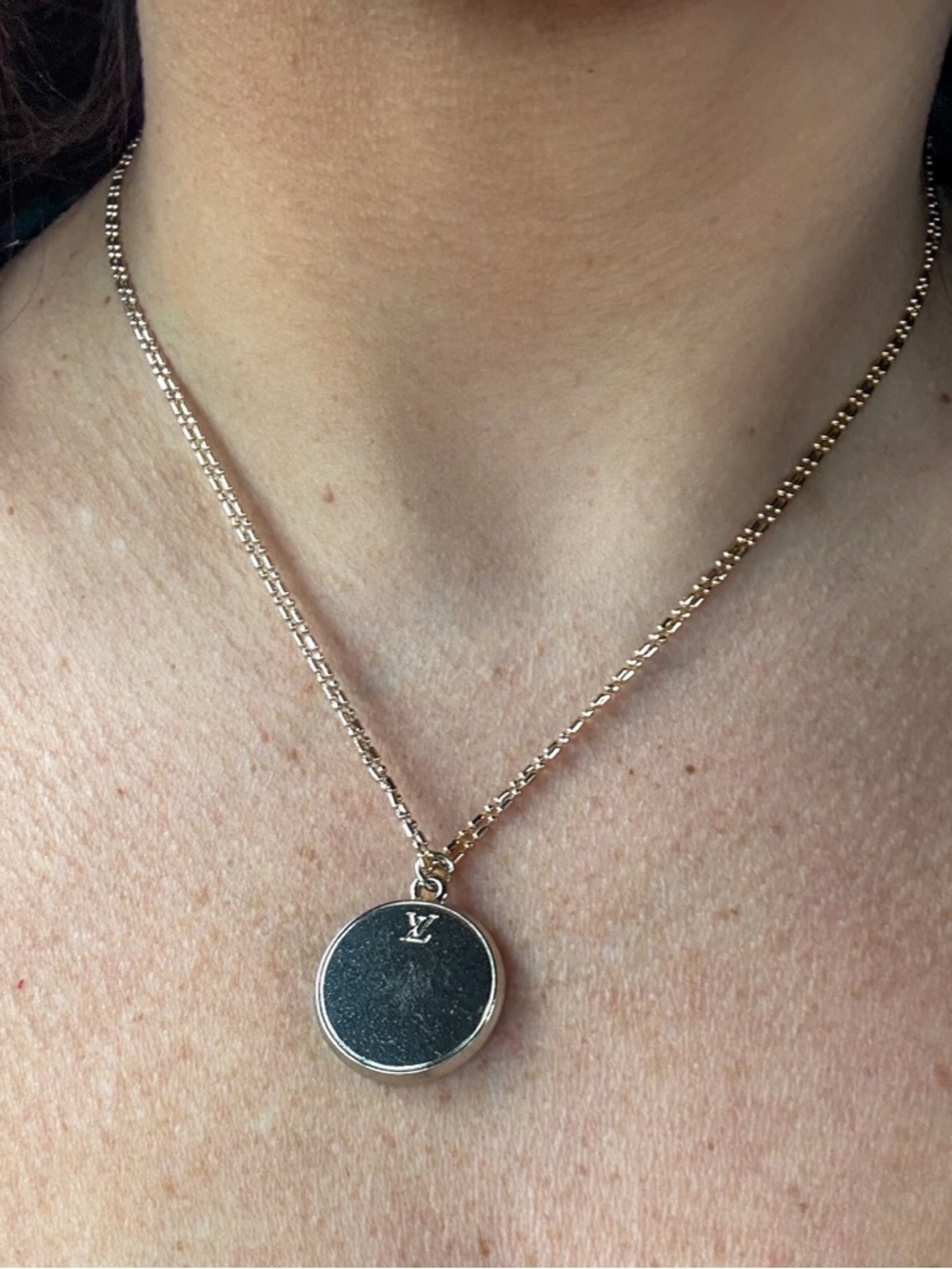 Louis Vuitton Silver LV Coin Pendant Necklace - Picture 3 of 4